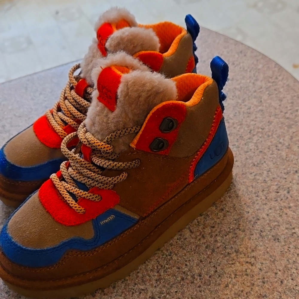 12c UggPlush